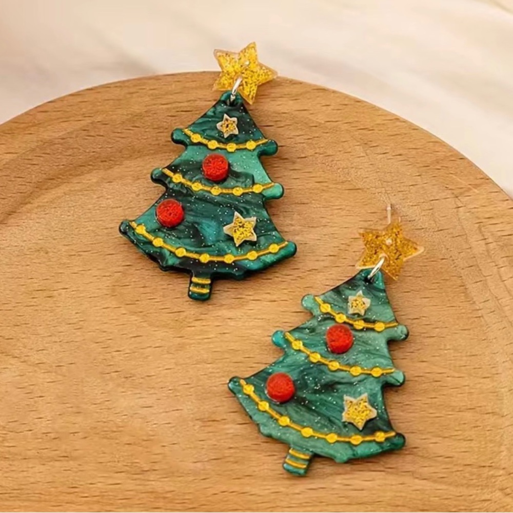 🎄Acrylic Festive Holiday Christmas Tree Earrings.